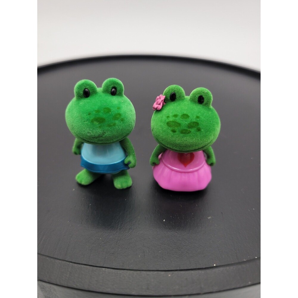 2 Li'l Woodzeez  Farley Frog Flocked Figure Heart Purple Dress Bobblehead